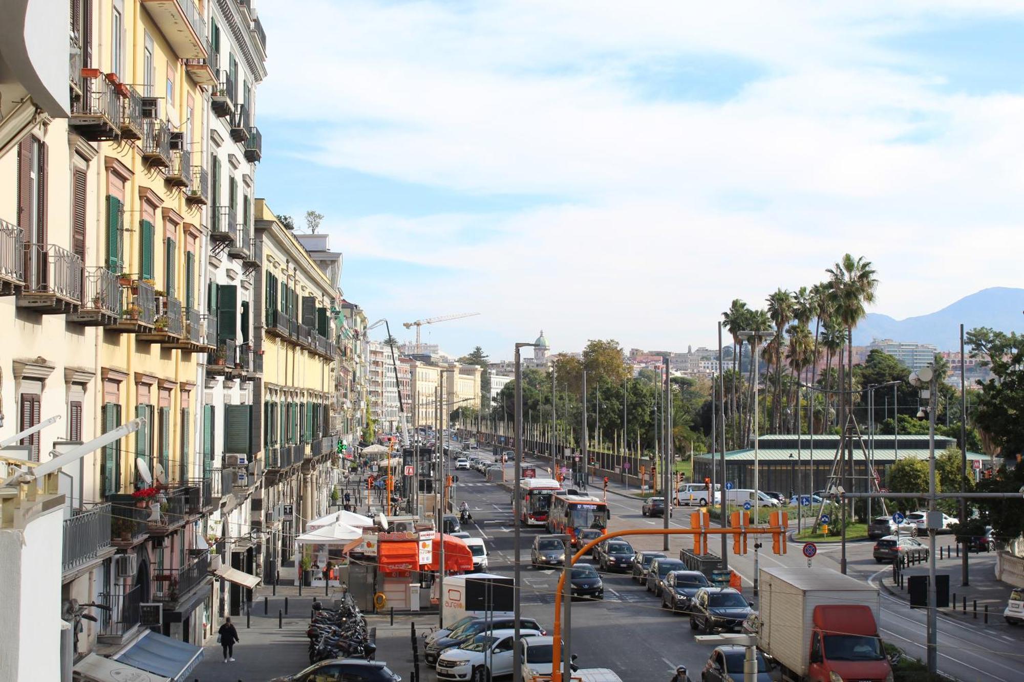 Отель Punto Felice Riviera - Centro Citta Lungomare Caracciolo Неаполь Экстерьер фото